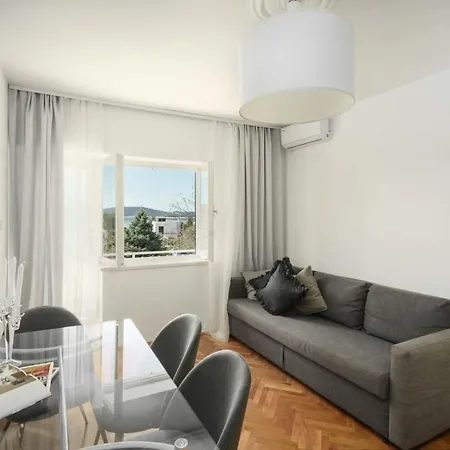 And Anka בית הארחה וודיצה