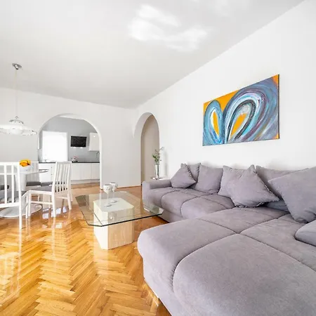 And Anka וודיצה