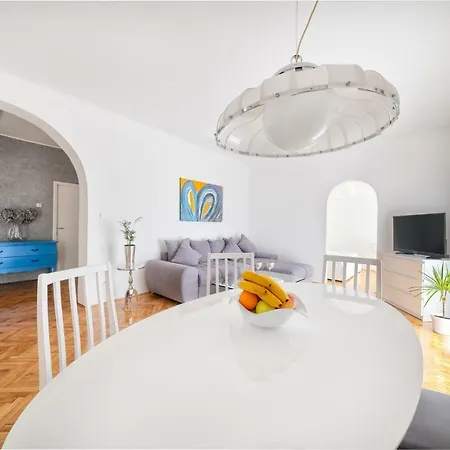 And Anka בית הארחה וודיצה